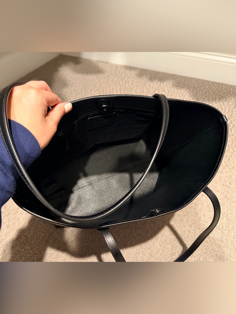 Coach City Tote in Signature Canvas (Gunmetal Hardware) - Picture 9 of 10